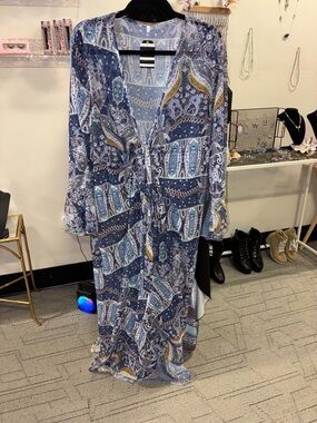 Women’s dress